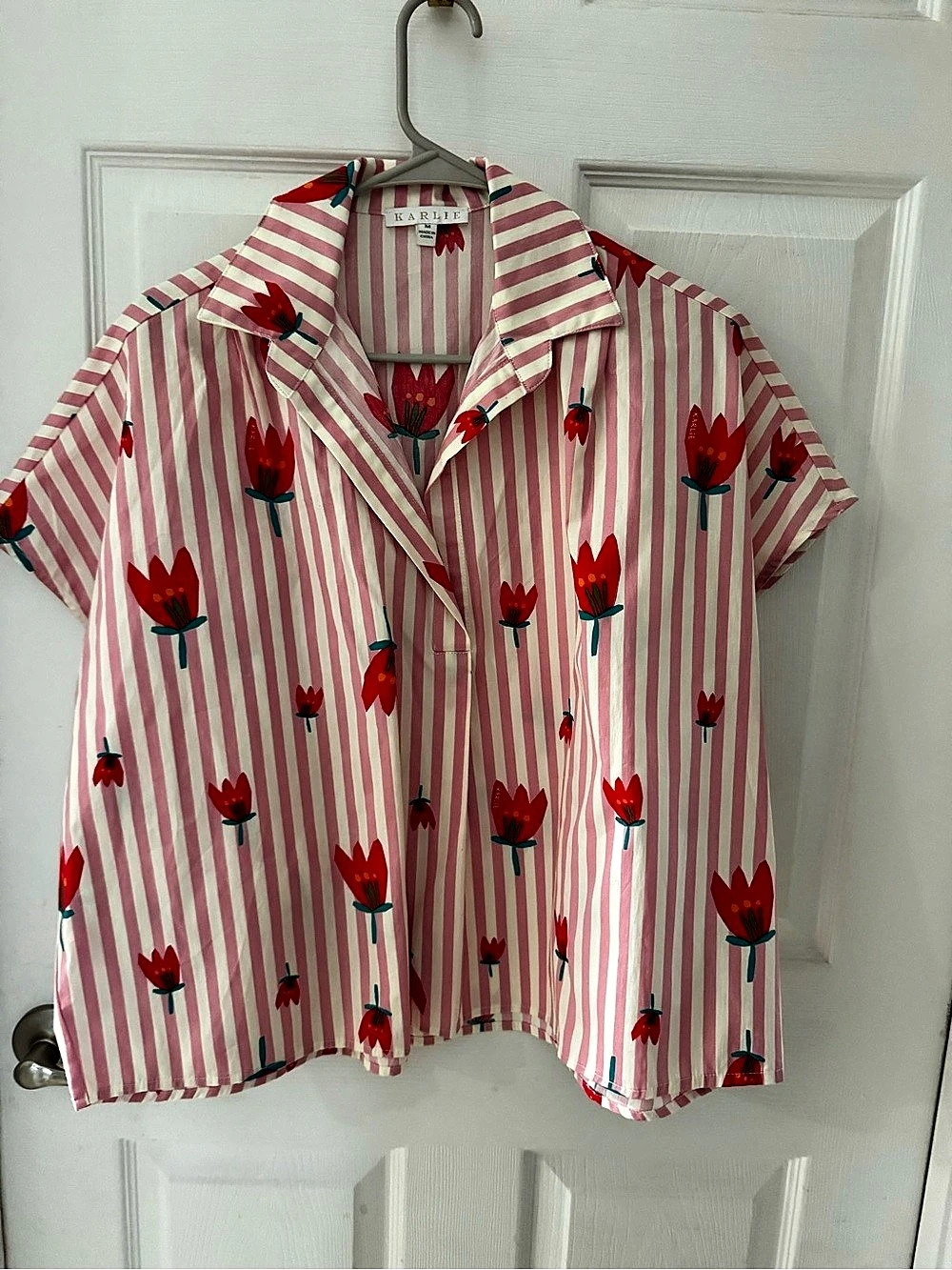 KARLIE Stripe Floral Bubble Top Button Down Pink & White Medium